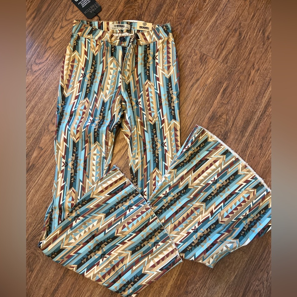 Panhandle Women’s Chevron High Rise Bargain Button Bell Jeans